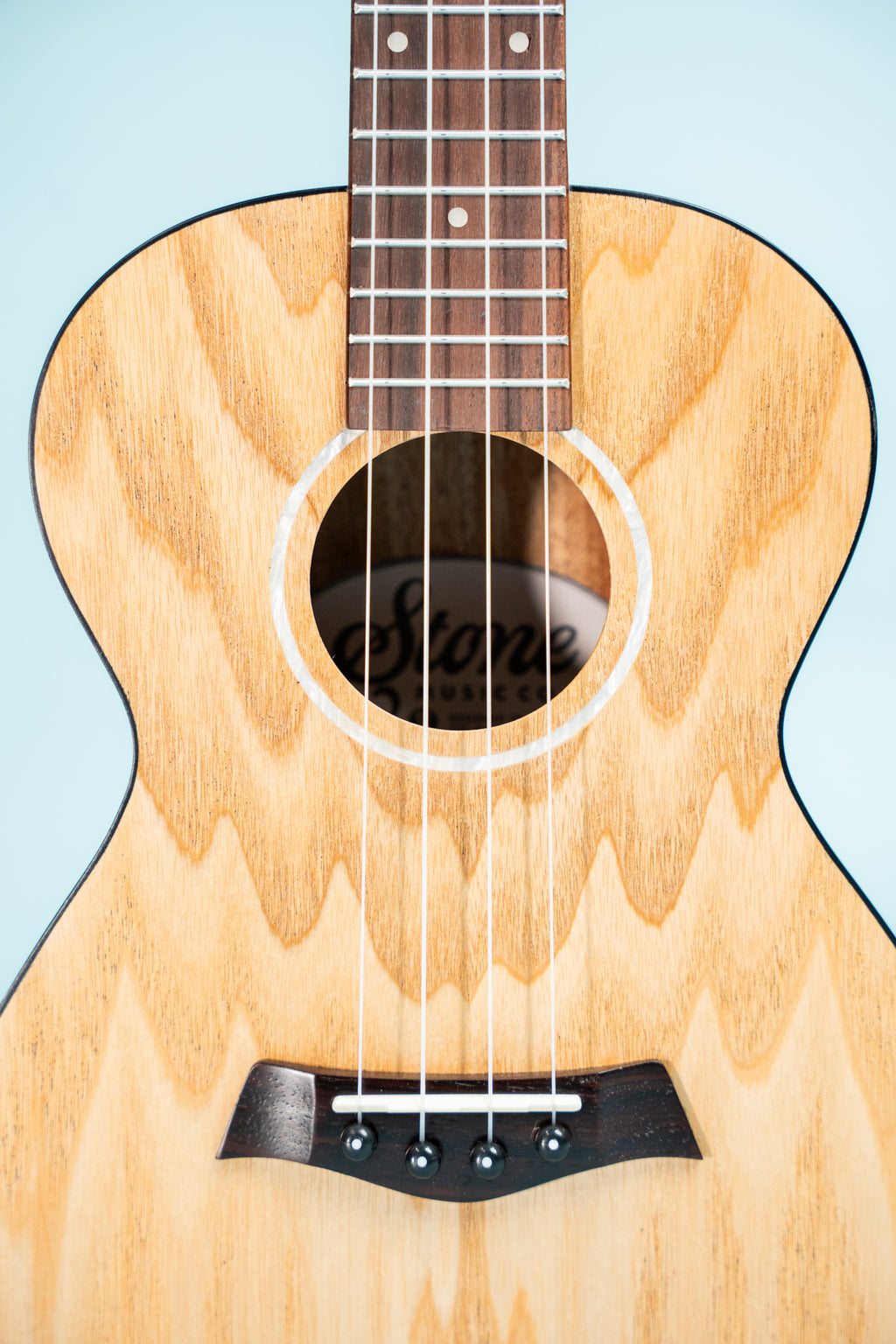 Alder Tenor Ukulele Ukulele STONEstylee